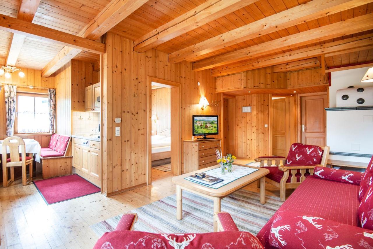Familien-Appartements Oerglwirt'S Gut Маріапфар Екстер'єр фото